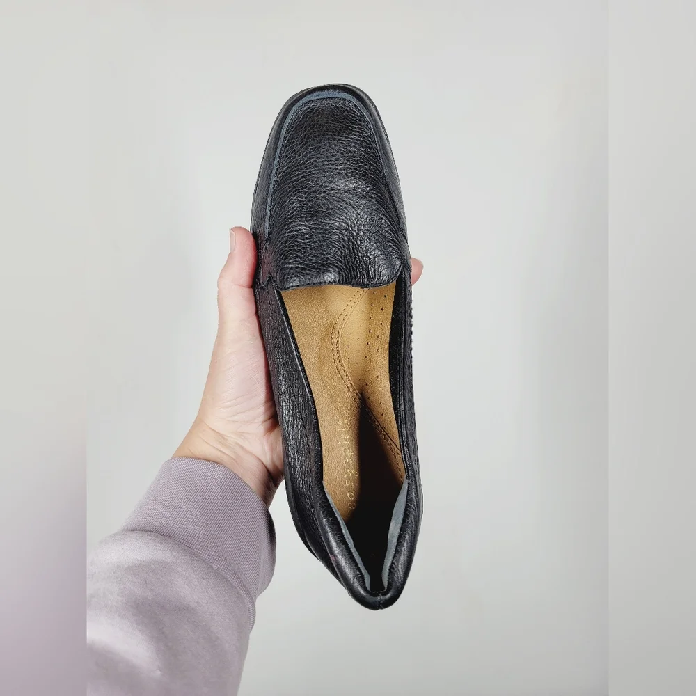Easy Spirit Black Leather Women's Loafers, Size 7